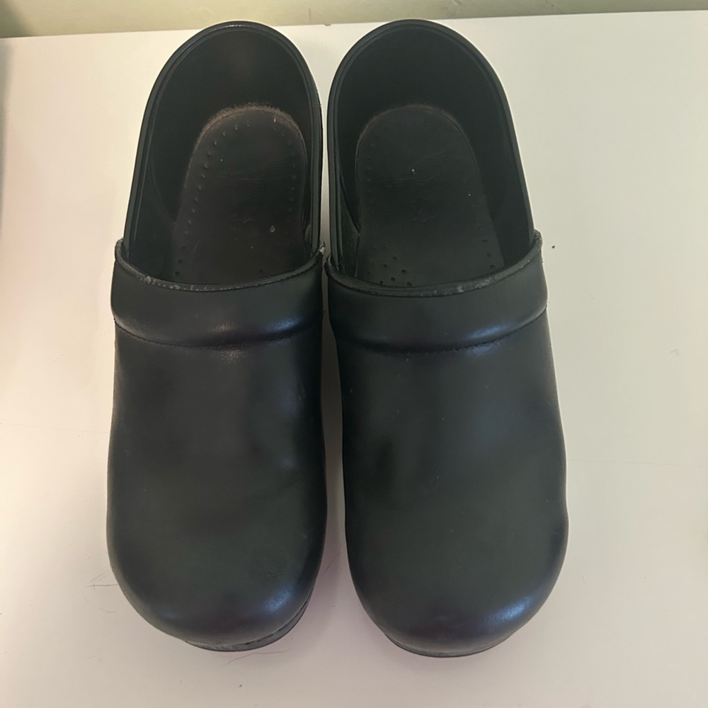 Like New Dansko Clogs Size 41